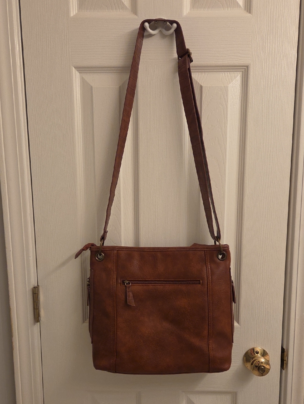 Bueno Brown Vegan Leather Crossbody Bag for Women, Excellent Like New Condition - Picture 7 of 16